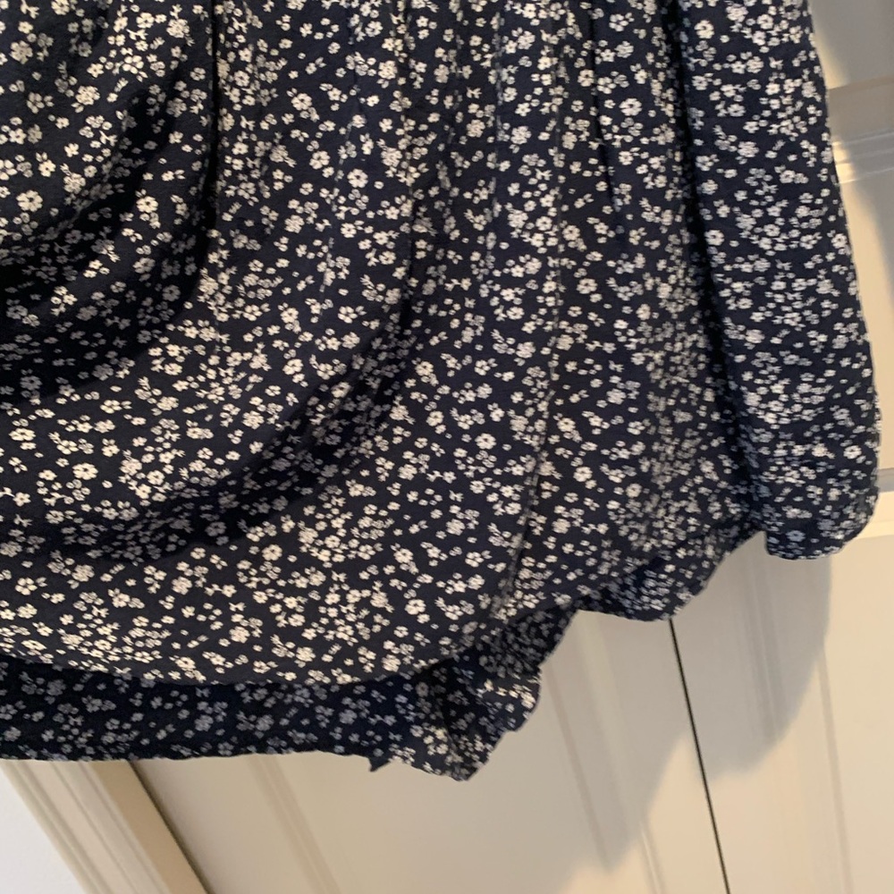 Hollister Navy Floral Romper - Picture 9 of 10